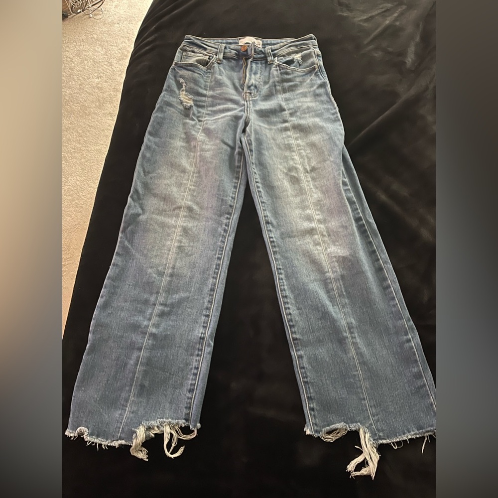 Vervet Size 26 jeans- cropped